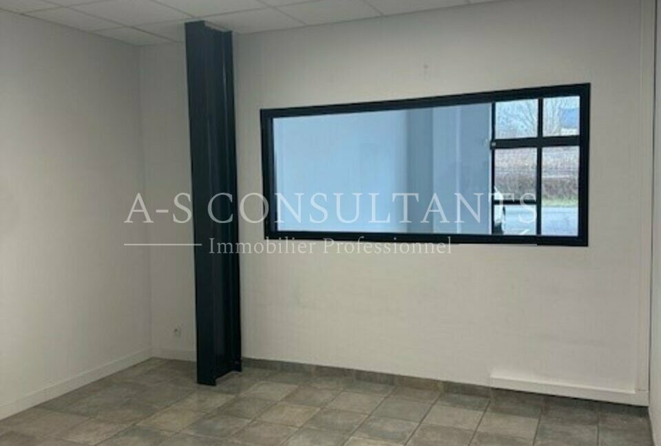 LOCAL COMMERCIAL A VENDRE ANNECY 74_0124_9.jpg