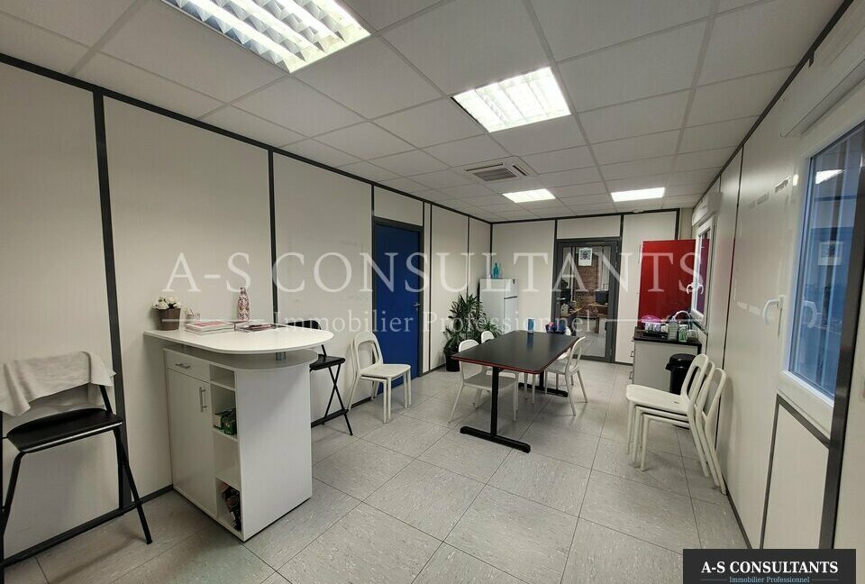 LOCAL COMMERCIAL A VENDRE DAVÉZIEUX 216484992_07_0150_4.jpg