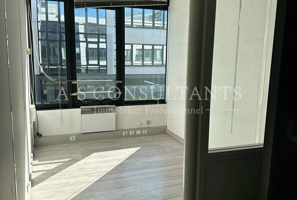 BUREAUX LOCATION MEYLAN 331041415_38_0348_6.jpg