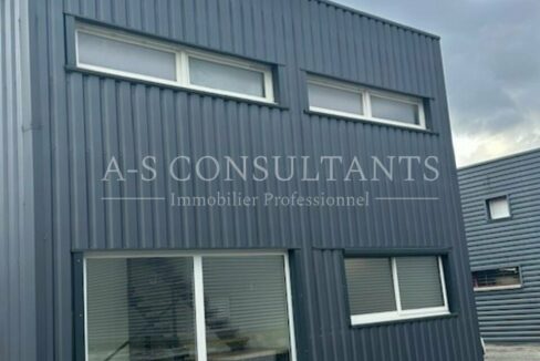 LOCAL PROFESSIONNEL LOCATION VOGLANS 387550175_73_0271_1.jpg