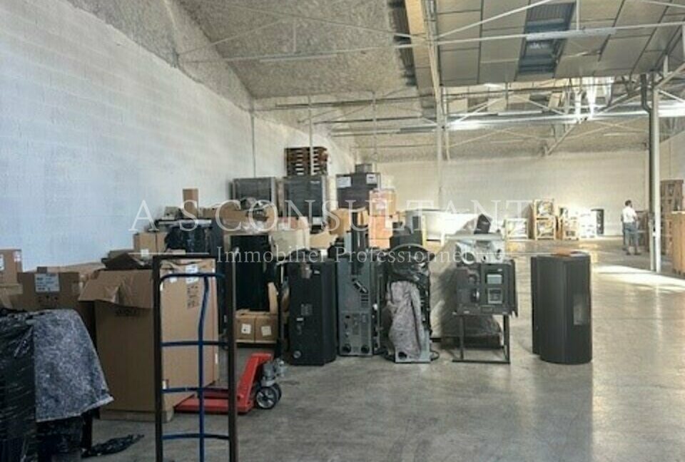 ENTREPOT A VENDRE SAINT VINCENT DE MERCUZE 38_0341_3.jpg