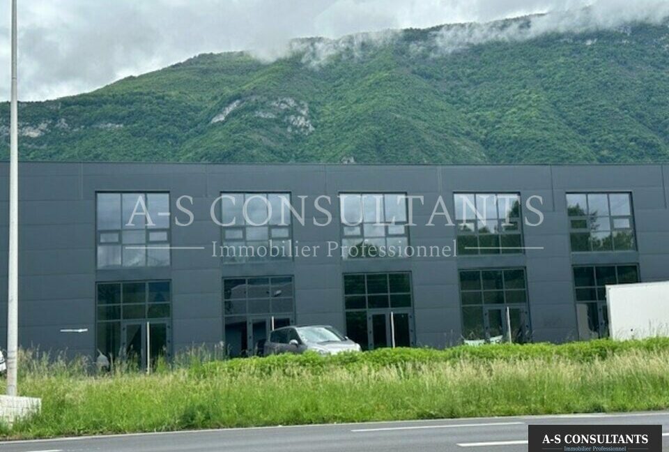 LOCAL COMMERCIAL LOCATION CHIGNIN 424892689_73_0283_9.jpg