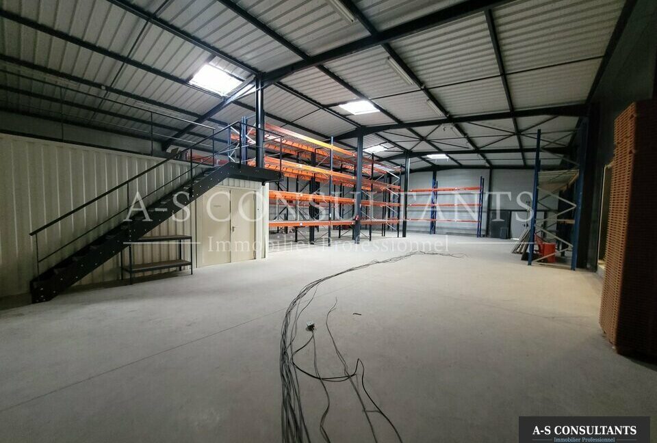 LOCAL D'ACTIVITE LOCATION DAVÉZIEUX 558411999_558161835_07_0149_5.jpg