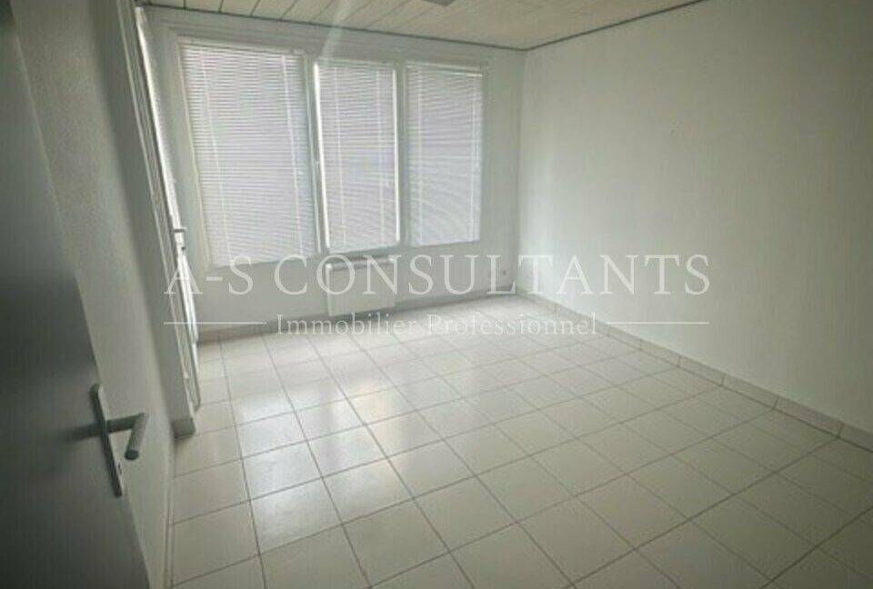 ENTREPOT LOCATION CHAVANOD 702663565_74_0121_2.jpg