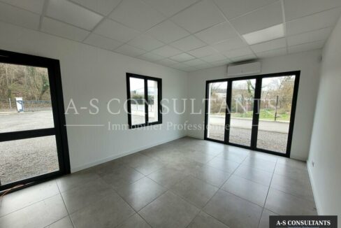 BUREAUX LOCATION NIVOLAS VERMELLE 705031499_38_0203_4.jpg