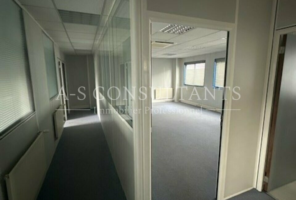 LOCAL D'ACTIVITE LOCATION LA ROCHE-SUR-FORON 765421993_74_0097_4.jpg