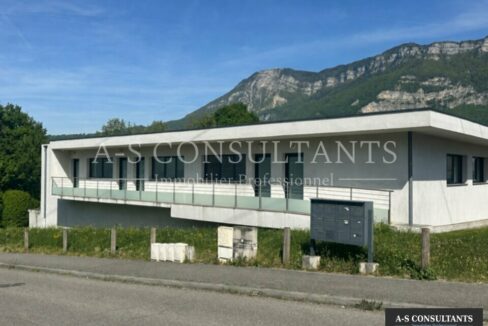 LOCAL PROFESSIONNEL LOCATION DRUMETTAZ-CLARAFOND 120377900_73_0331_1.jpg