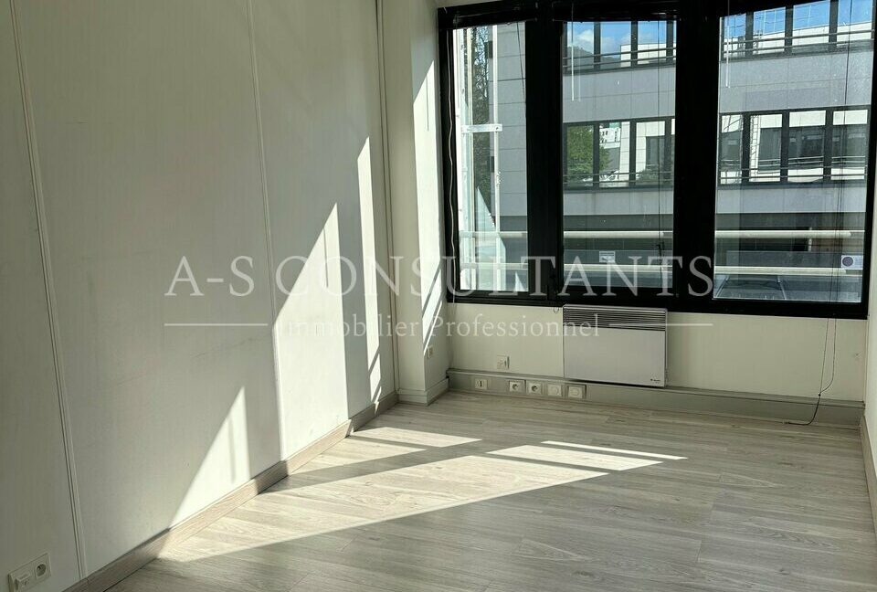 BUREAUX LOCATION MEYLAN 331029991_38_0348_4.jpg