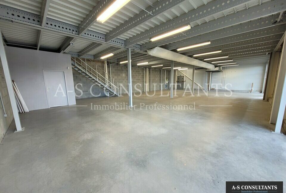 LOCAL COMMERCIAL LOCATION DAVÉZIEUX 383360767_07_0145_4.jpg