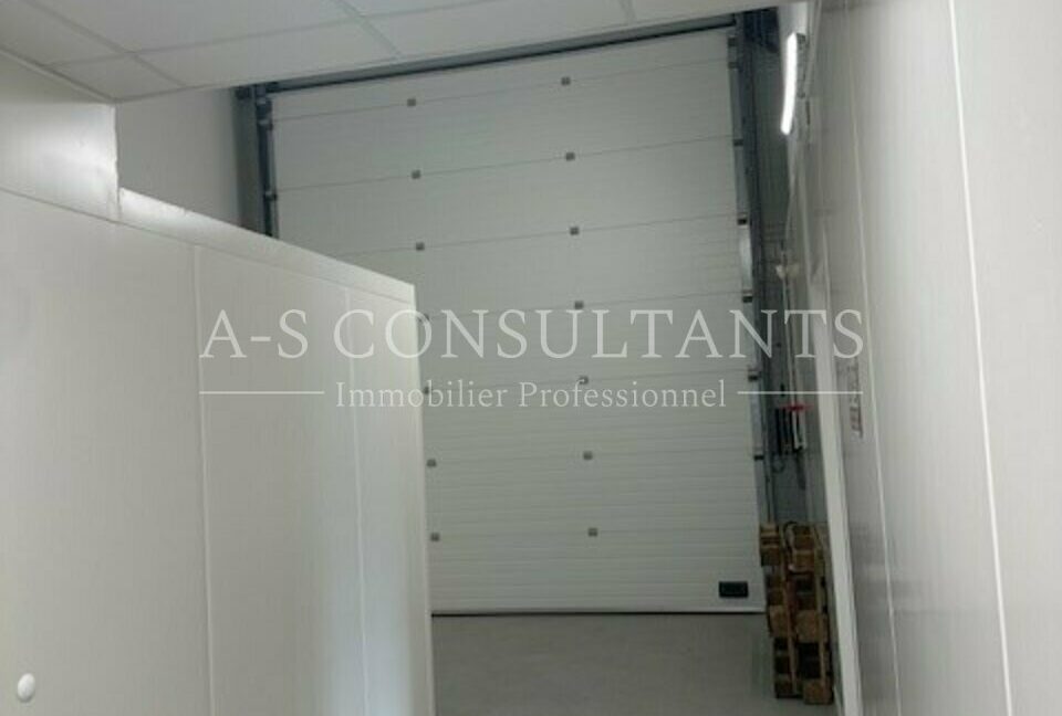 LOCAL COMMERCIAL LOCATION CHAMBERY 435093475_73_0092_7.jpg