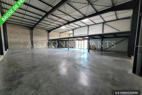 LOCAL COMMERCIAL LOCATION DAVEZIEUX 541113883_438854679_07_0130_1.jpg