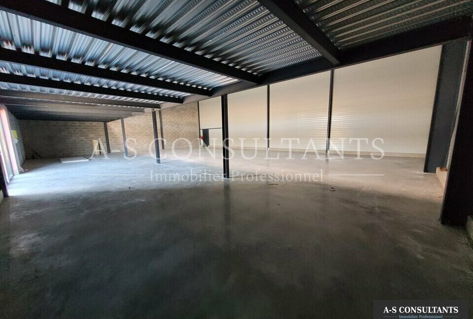 LOCAL COMMERCIAL LOCATION DAVEZIEUX 541114015_438863899_07_0130_4.jpg