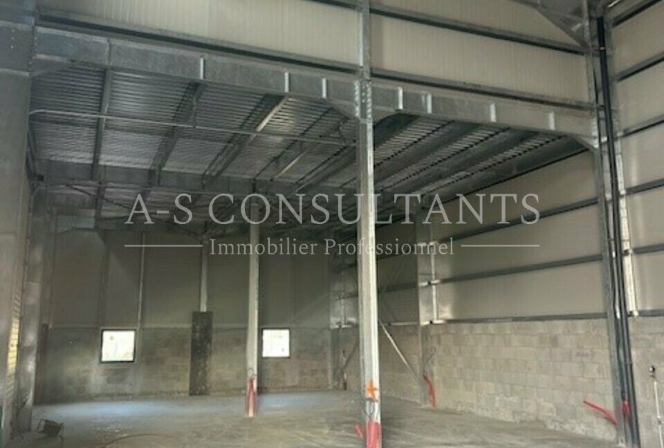 ENTREPOT LOCATION LA RAVOIRE 73_0310_3.jpg