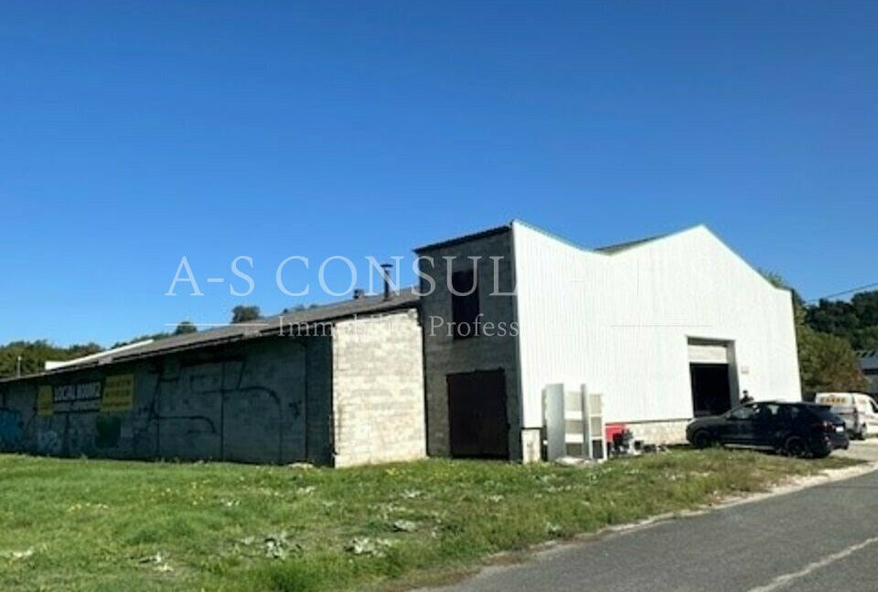 ENTREPOT LOCATION LE PONT-DE-BEAUVOISIN 767493175_73_0296_1.jpg