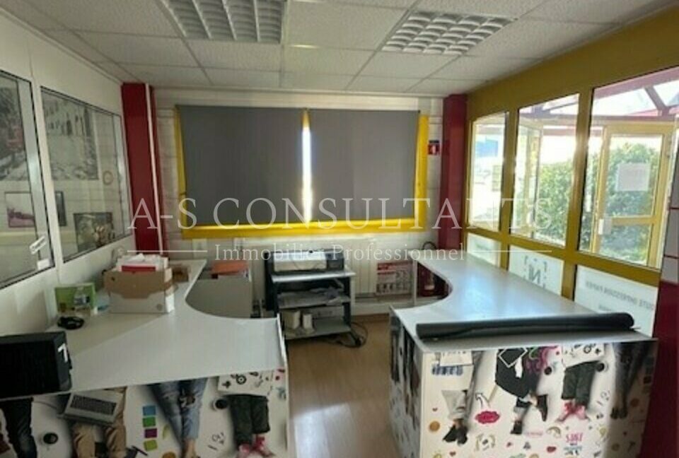 LOCAL PROFESSIONNEL LOCATION ALBERTVILLE 769576299_73_0272_3.jpg