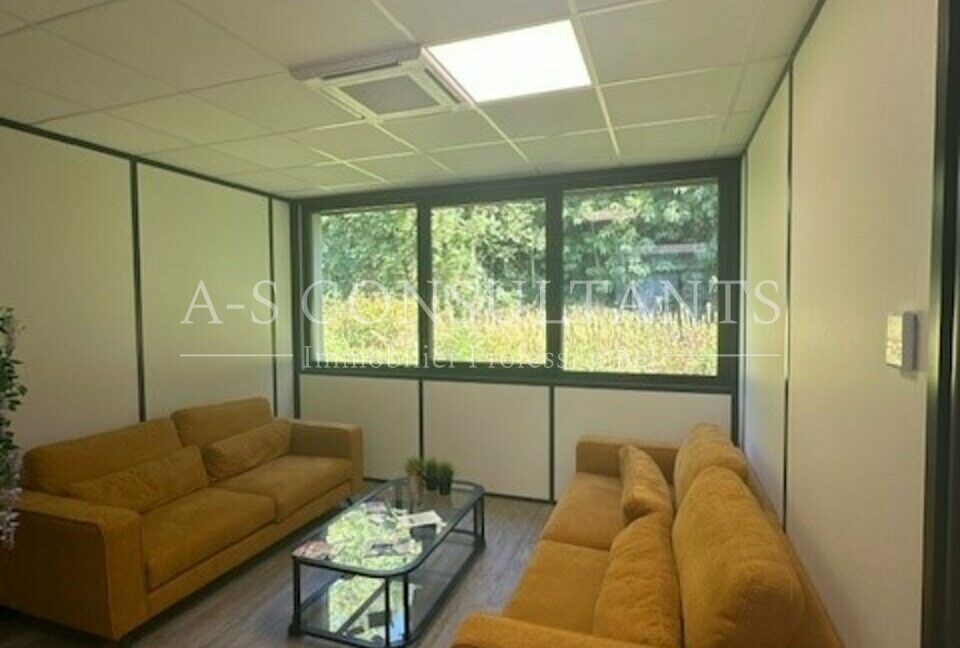 BUREAUX LOCATION LE PONT-DE-BEAUVOISIN 808906051_73_0298_3.jpg