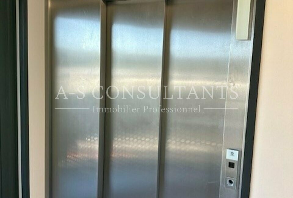 BUREAUX LOCATION LE PONT-DE-BEAUVOISIN 808908140_73_0298_5.jpg