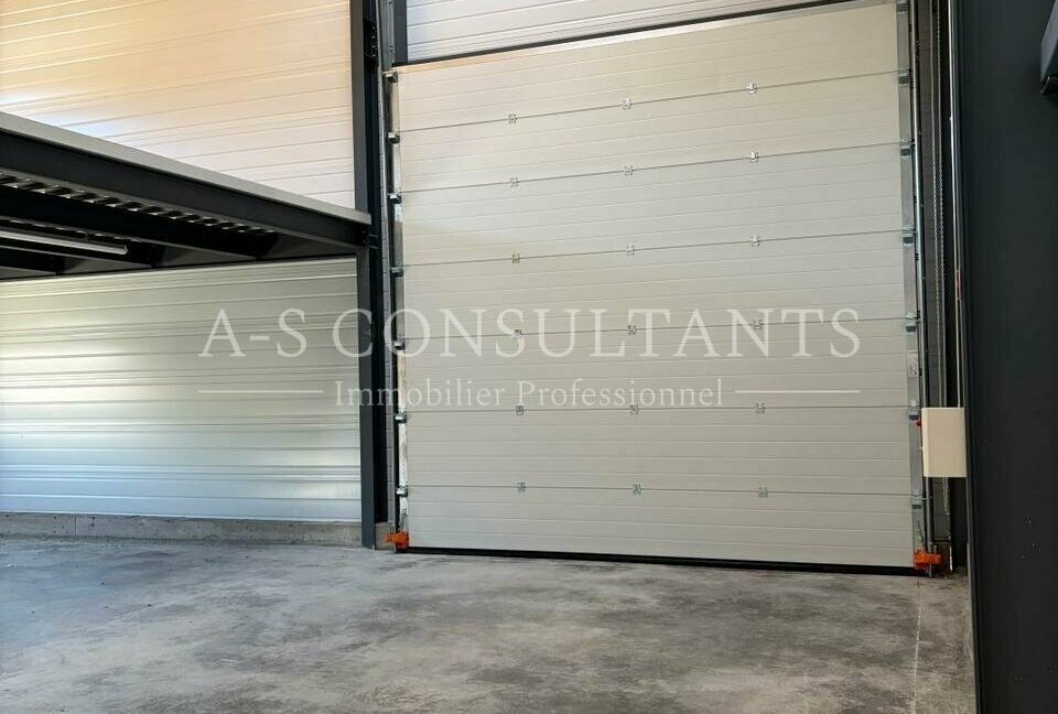 ENTREPOT LOCATION ENTRELACS 933314049_73_0320_1.jpg