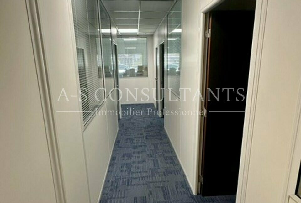 BUREAUX LOCATION LA MOTTE-SERVOLEX 358486326_73_0336_2.jpg