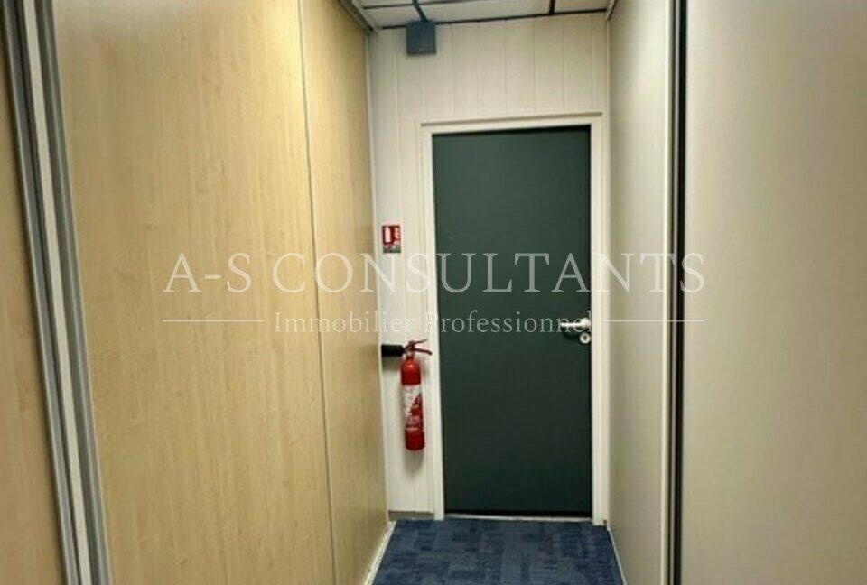BUREAUX LOCATION LA MOTTE-SERVOLEX 359029418_73_0336_7.jpg