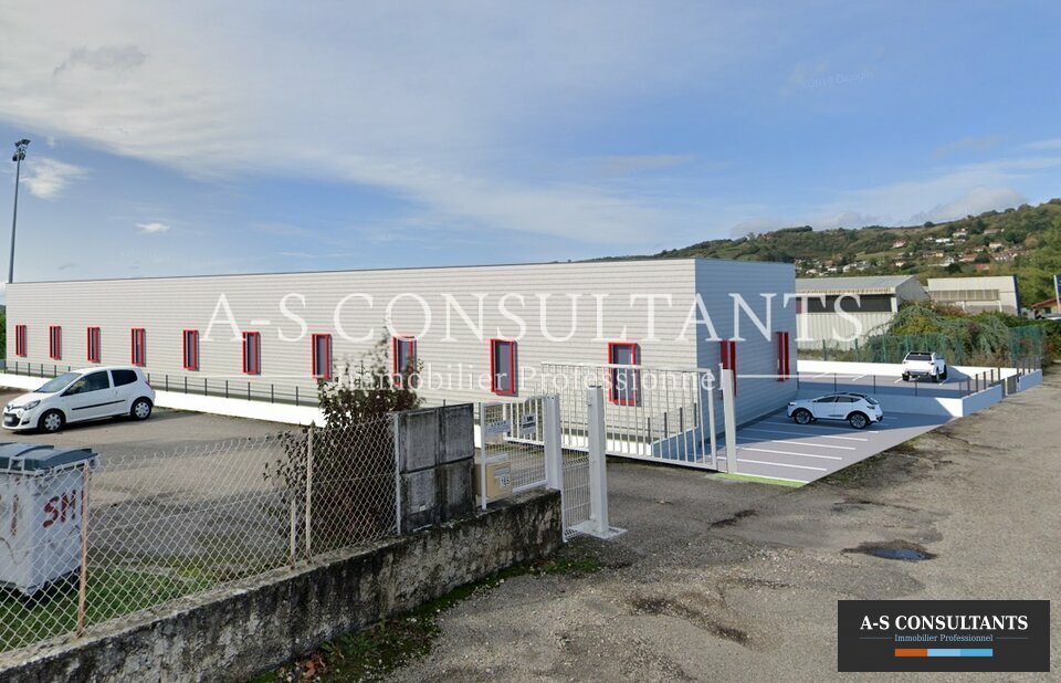 LOCAL D'ACTIVITE A VENDRE LA COTE SAINT ANDRE 38_0262_2.jpg