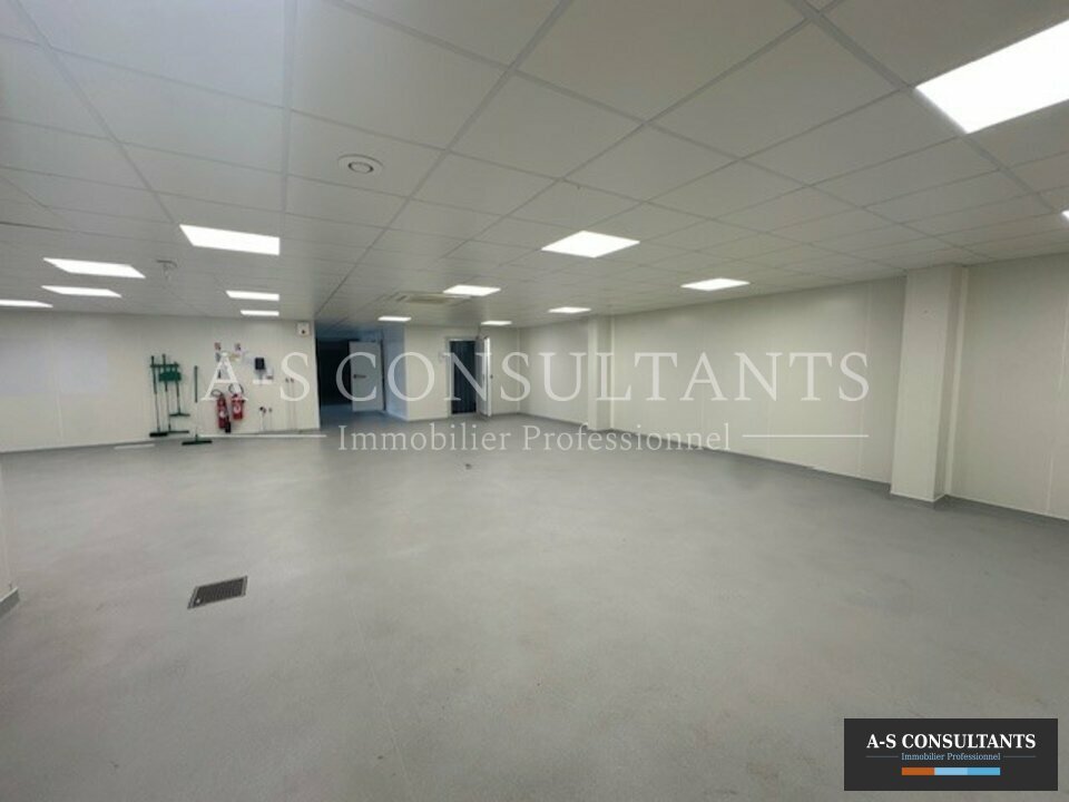 LOCAL COMMERCIAL LOCATION CHAMBERY 435094613_73_0092_8.jpg