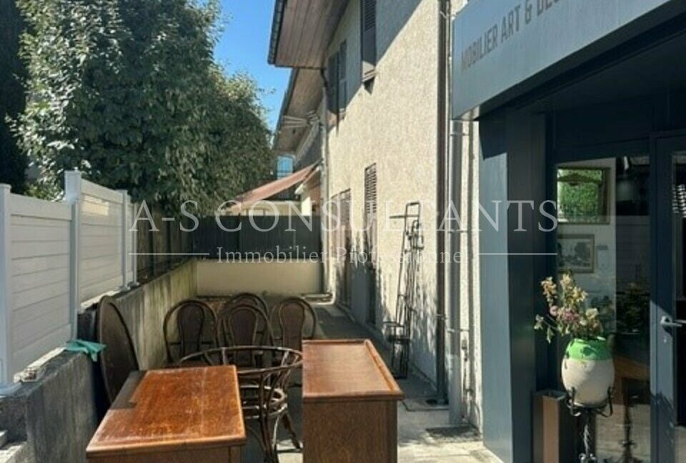 LOCAL COMMERCIAL LOCATION VIVIERS-DU-LAC 235315239_73_0348_3.jpg