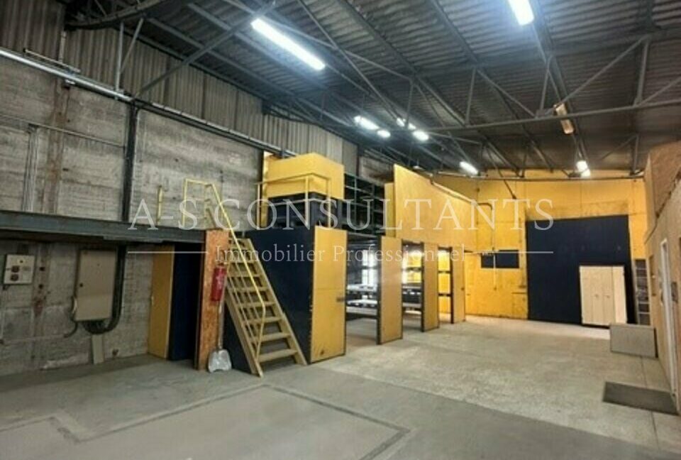 ENTREPOT LOCATION UGINE 497239720_73_0344_1.jpg