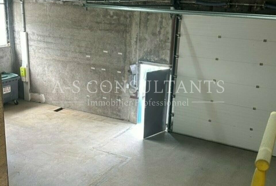 ENTREPOT LOCATION UGINE 497926242_73_0344_3.jpg