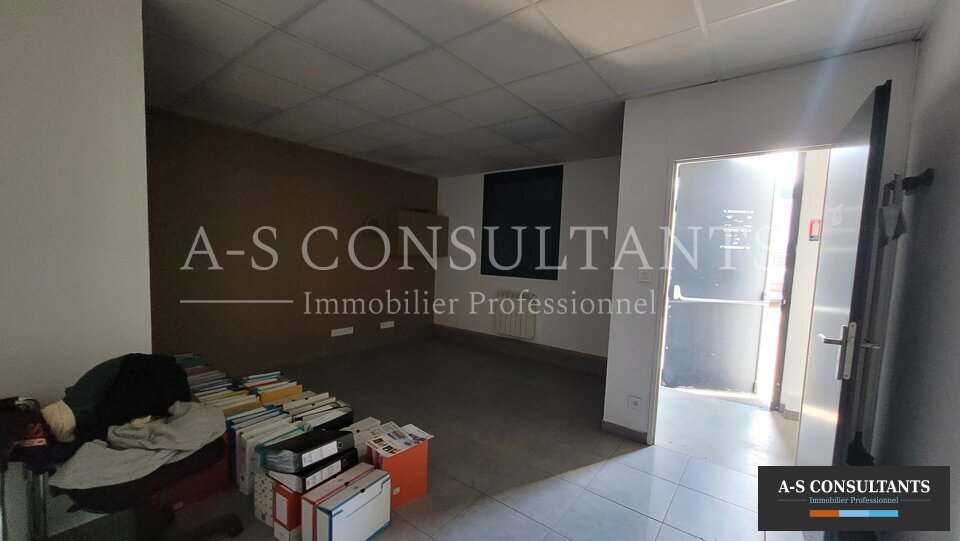 LOCAL D'ACTIVITE LOCATION TOUSSIEU 747762083_69_0187_1.jpg