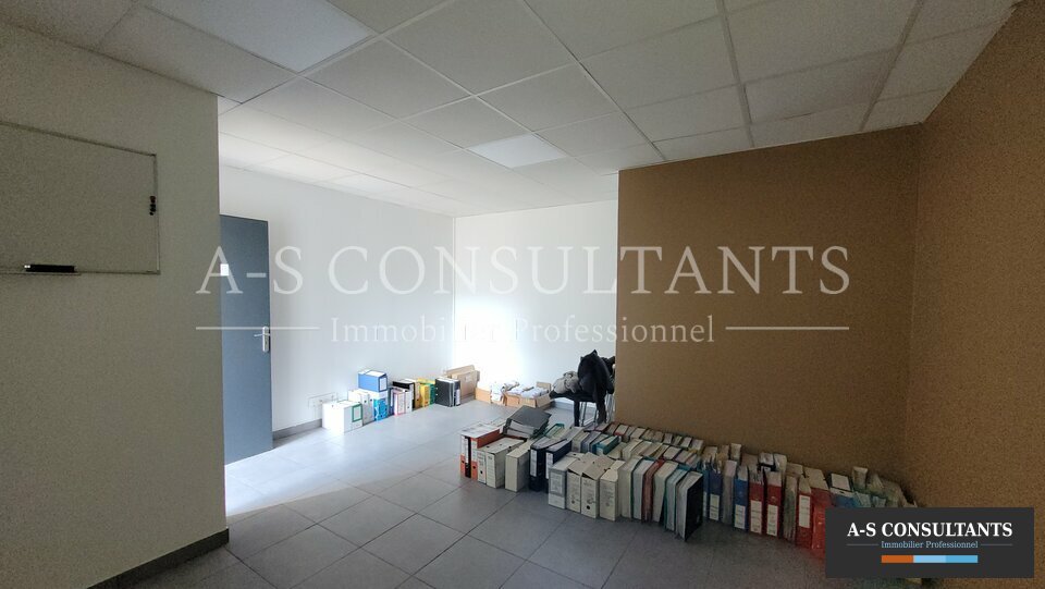 LOCAL D'ACTIVITE LOCATION TOUSSIEU 747765966_69_0187_2.jpg