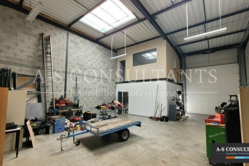LOCAL D'ACTIVITE LOCATION TOUSSIEU 747773744_69_0187_4.jpg