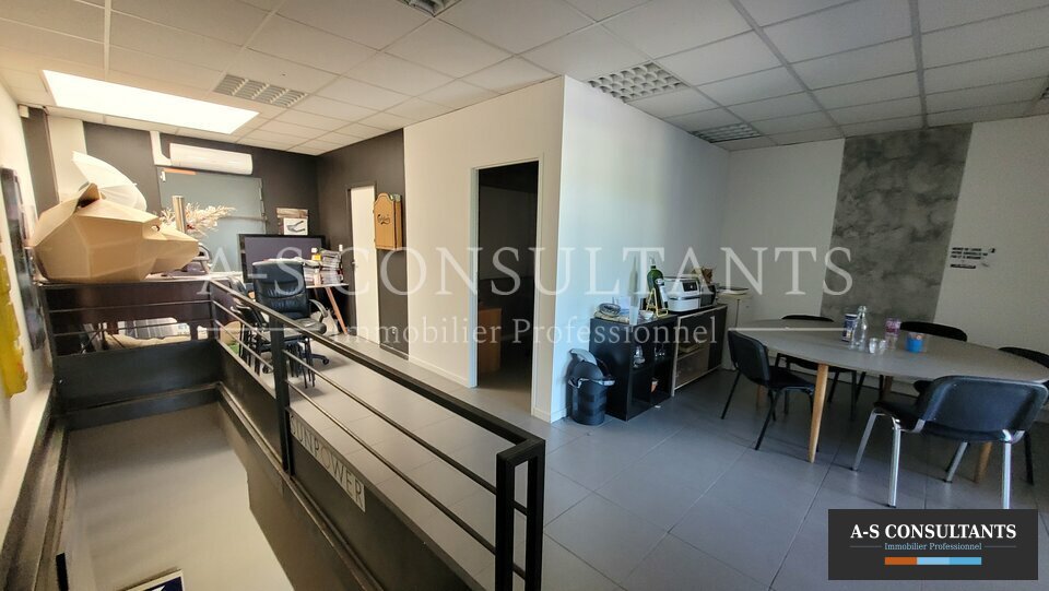 LOCAL COMMERCIAL LOCATION SALAISE SUR SANNE 057533155_38_0387_3.jpg