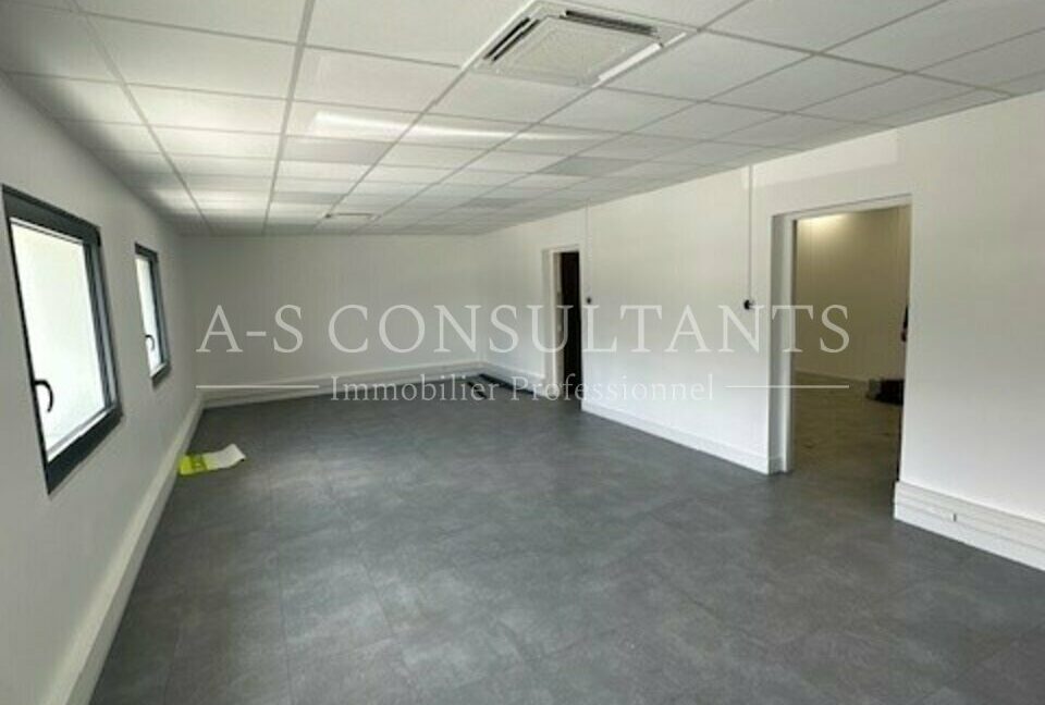 LOCAL COMMERCIAL LOCATION CHAMBÉRY 166053806_73_0335_6.jpg