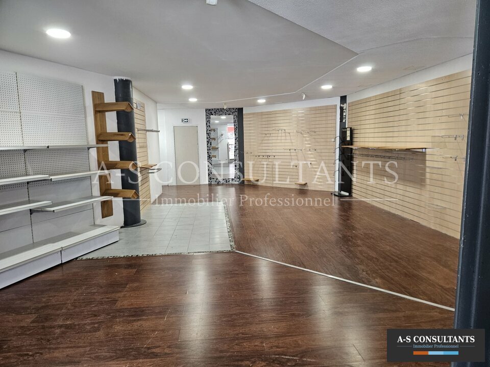 LOCAL COMMERCIAL LOCATION TOURNON 358005814_73_0208_6.jpg