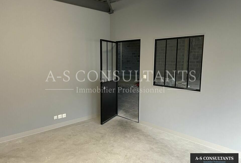 LOCAL COMMERCIAL LOCATION FAVERGES 384598373_74_0132_2.jpg