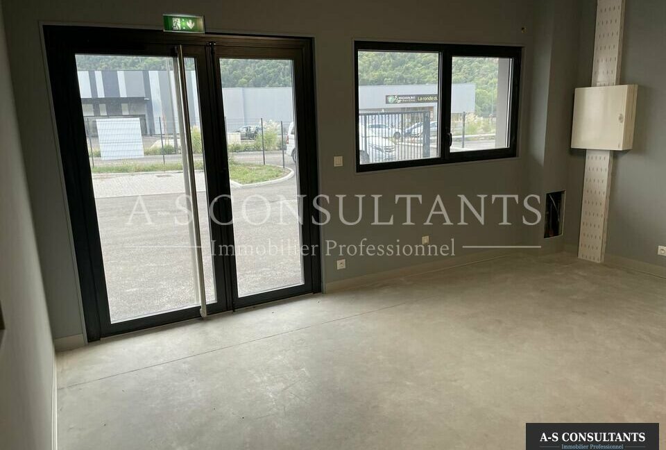 LOCAL COMMERCIAL LOCATION FAVERGES 384602961_74_0132_3.jpg