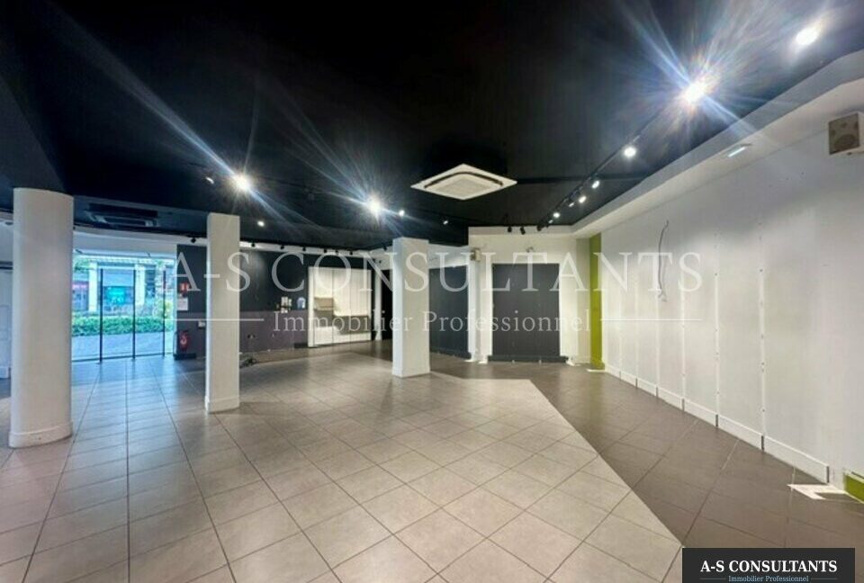 LOCAL COMMERCIAL LOCATION CHAMBÉRY 389126120_73_0342_2.jpg