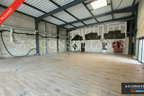 LOCAL COMMERCIAL A VENDRE SALAISE-SUR-SANNE 38_0391_2.jpg