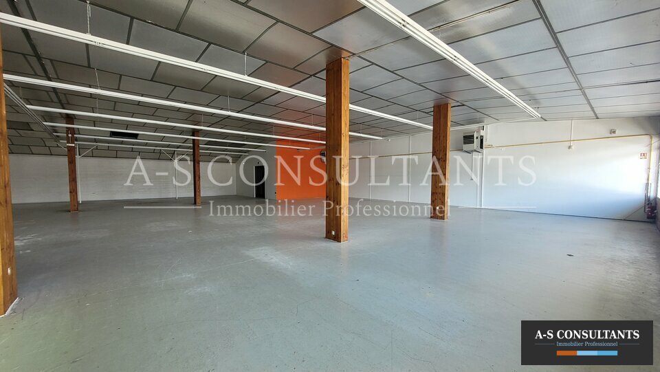 LOCAL COMMERCIAL LOCATION DAVÉZIEUX 647396293_07_0158_1.jpg