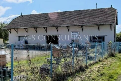 LOCAL D'ACTIVITE LOCATION SAINT GENIX SUR GUIERS 275346316_73_0328_1.jpg