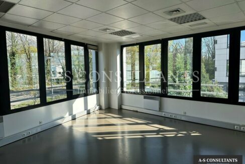 BUREAUX LOCATION MEYLAN 331013693_38_0348_1.jpg