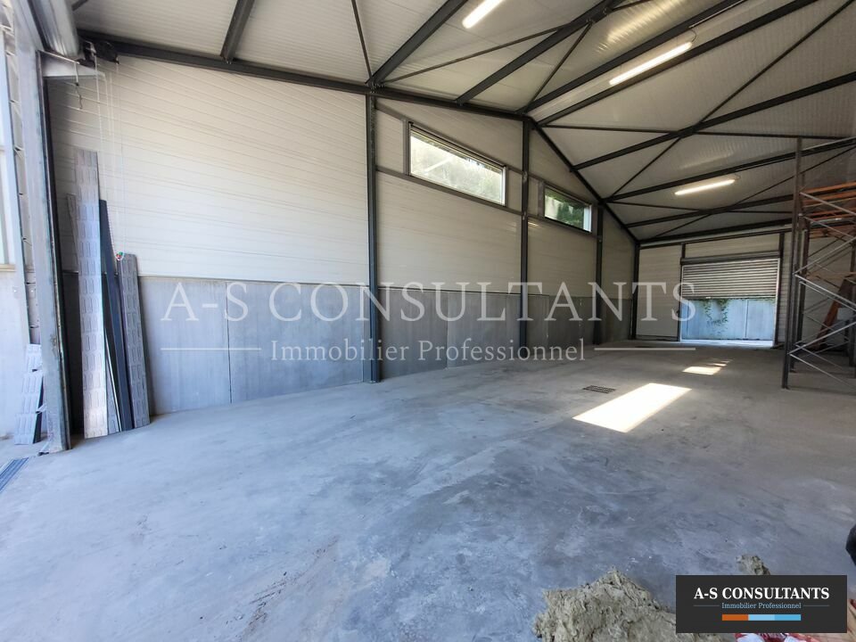 LOCAL D'ACTIVITE LOCATION DOMARIN 359471803_38_0253_4.jpg