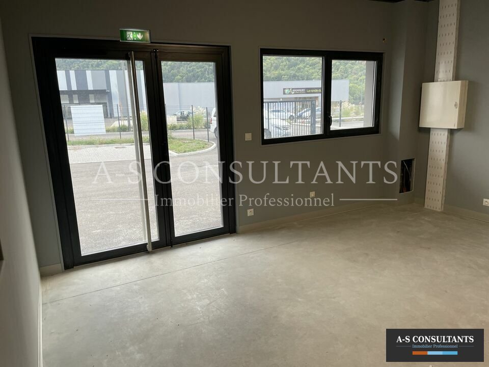 LOCAL COMMERCIAL LOCATION FAVERGES 384602961_74_0132_3.jpg