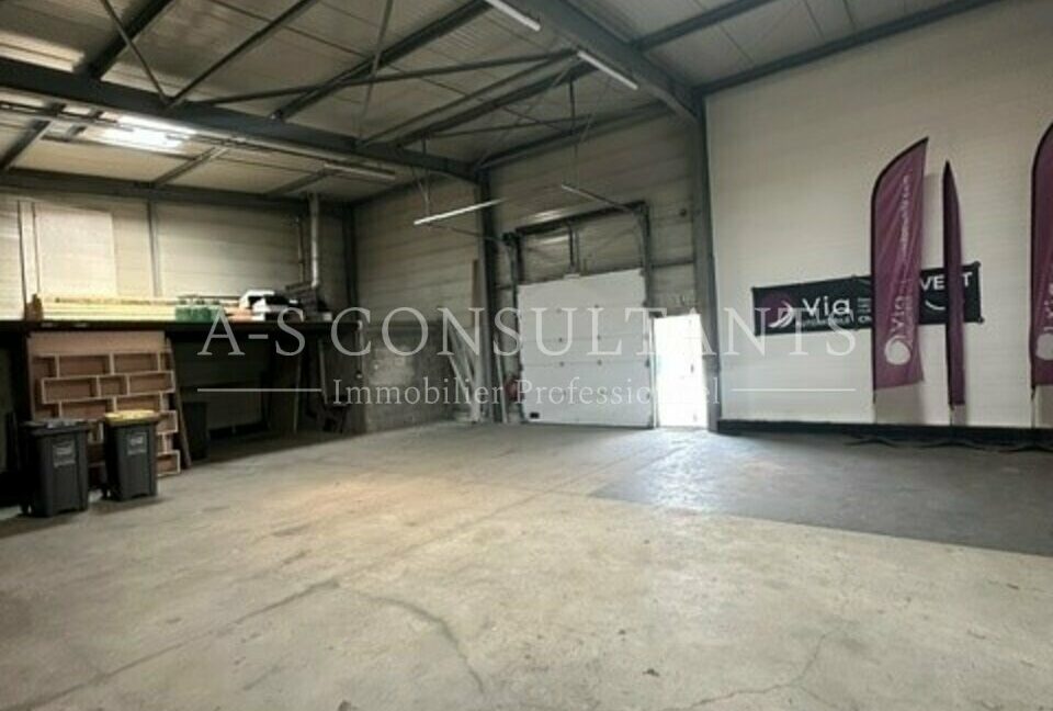 LOCAL COMMERCIAL LOCATION CHAMBÉRY 478410403_73_0352_9.jpg
